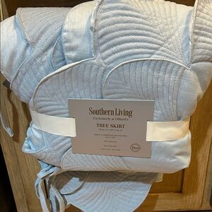 Southern Living Light Blue Quilted Tree Skirt, 58” in/ 147.3 cm, NEW